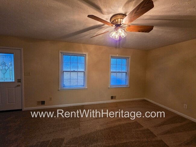 Building Photo - GREAT NEWS! 3 BEDROOM/ 2 BATH HOME WITH PARTIAL FINISHED BASEMENT