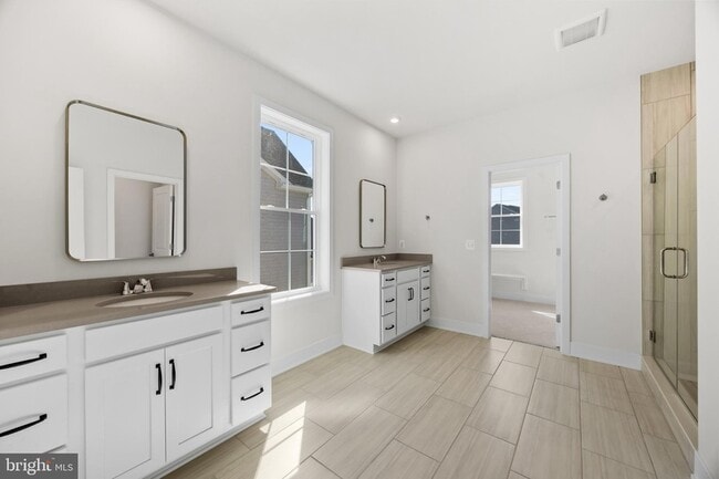 Building Photo - 104 Alabaster Ln