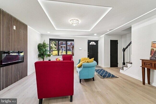 Building Photo - BEAUTIFUL 3 Bedroom 2 Bathroom Home