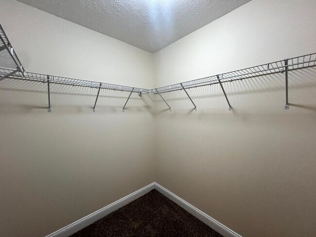 Building Photo - 2458 Market Hill Dr