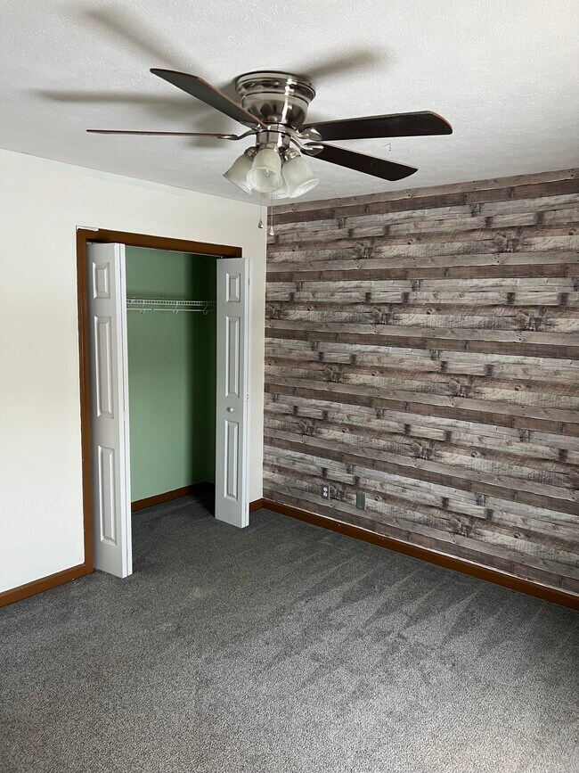 Building Photo - 1044 Cindy Jo Ct