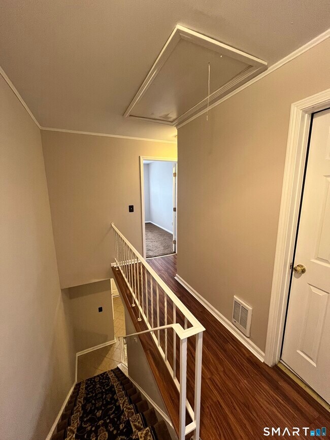 Building Photo - 25 Padanaram Rd