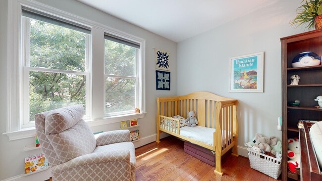 Building Photo - 1700 D St SE