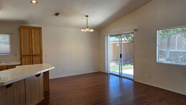 Building Photo - 33228 Cam Piedra Rojo