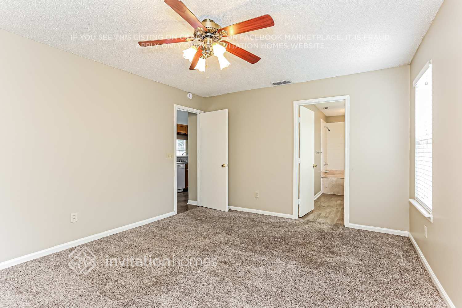 Building Photo - 2094 St Martins Dr W