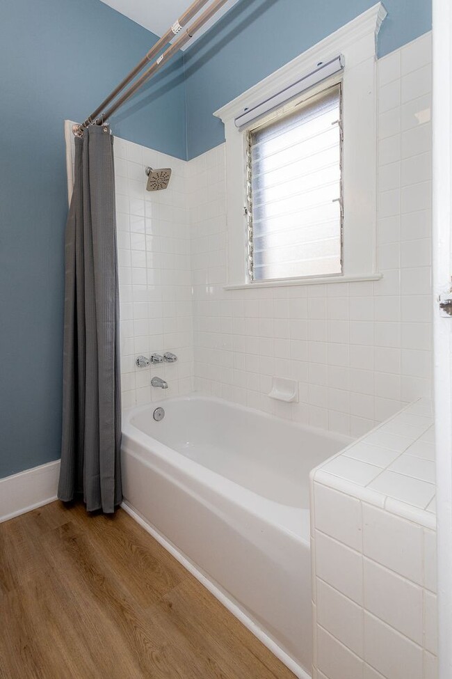 Building Photo - Fully Renovated Craftsman Home, 3-Bedroom,...