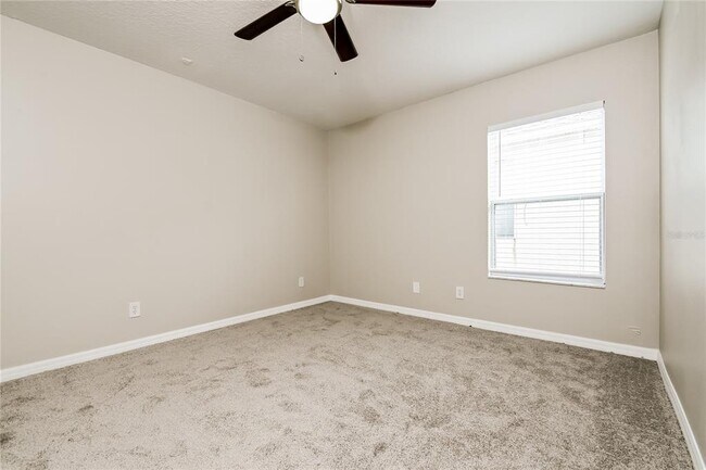 Building Photo - 11167 Golden Silence Dr