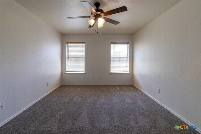Building Photo - 4507 Aspen Dr