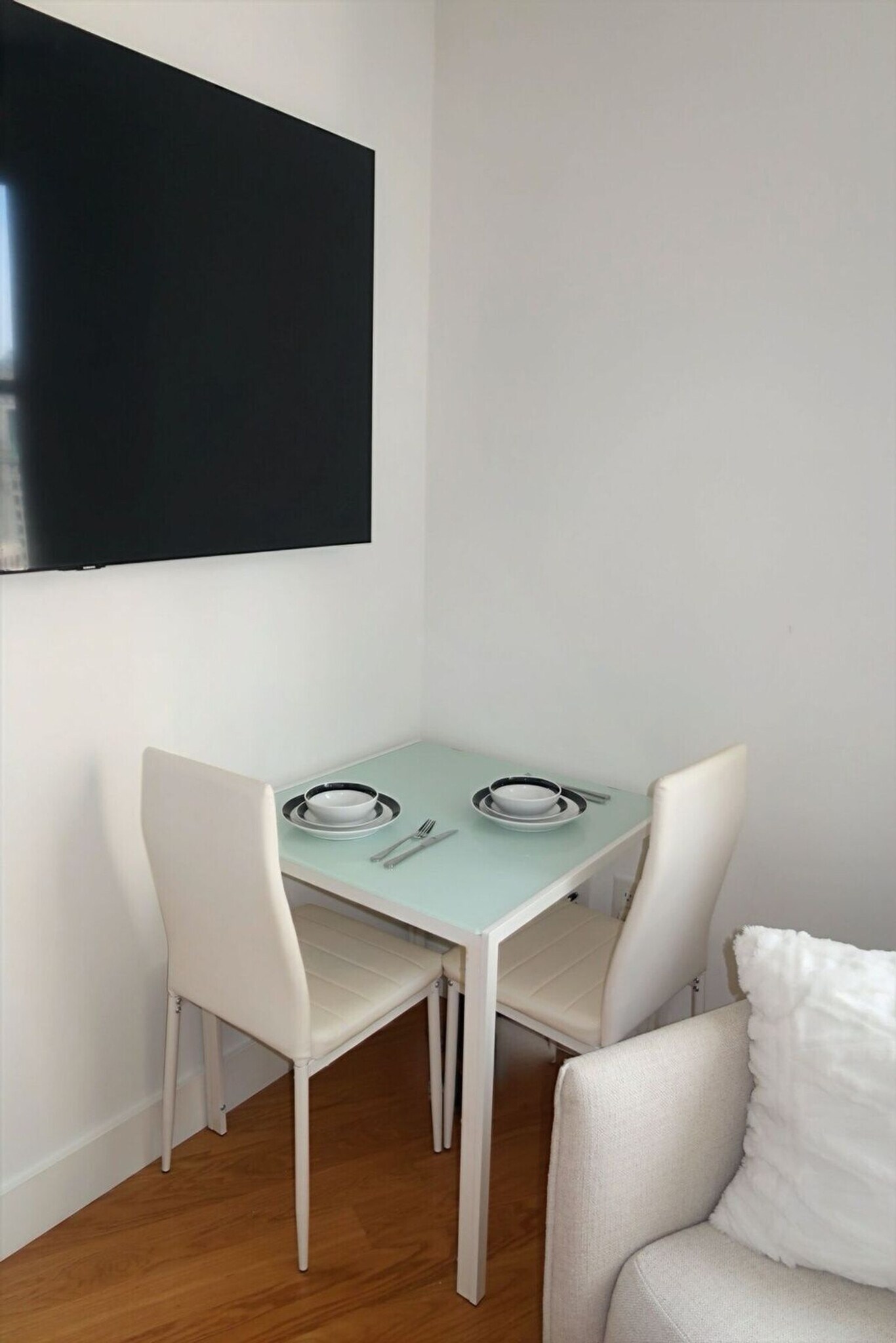 Building Photo - 500 W 50th St