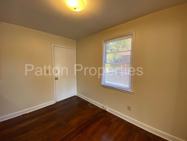 Building Photo - Standish Acres Home