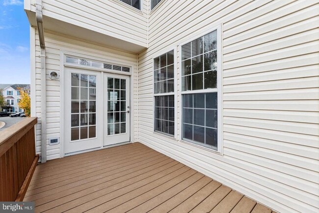 Building Photo - 13700 Barksdale Dr