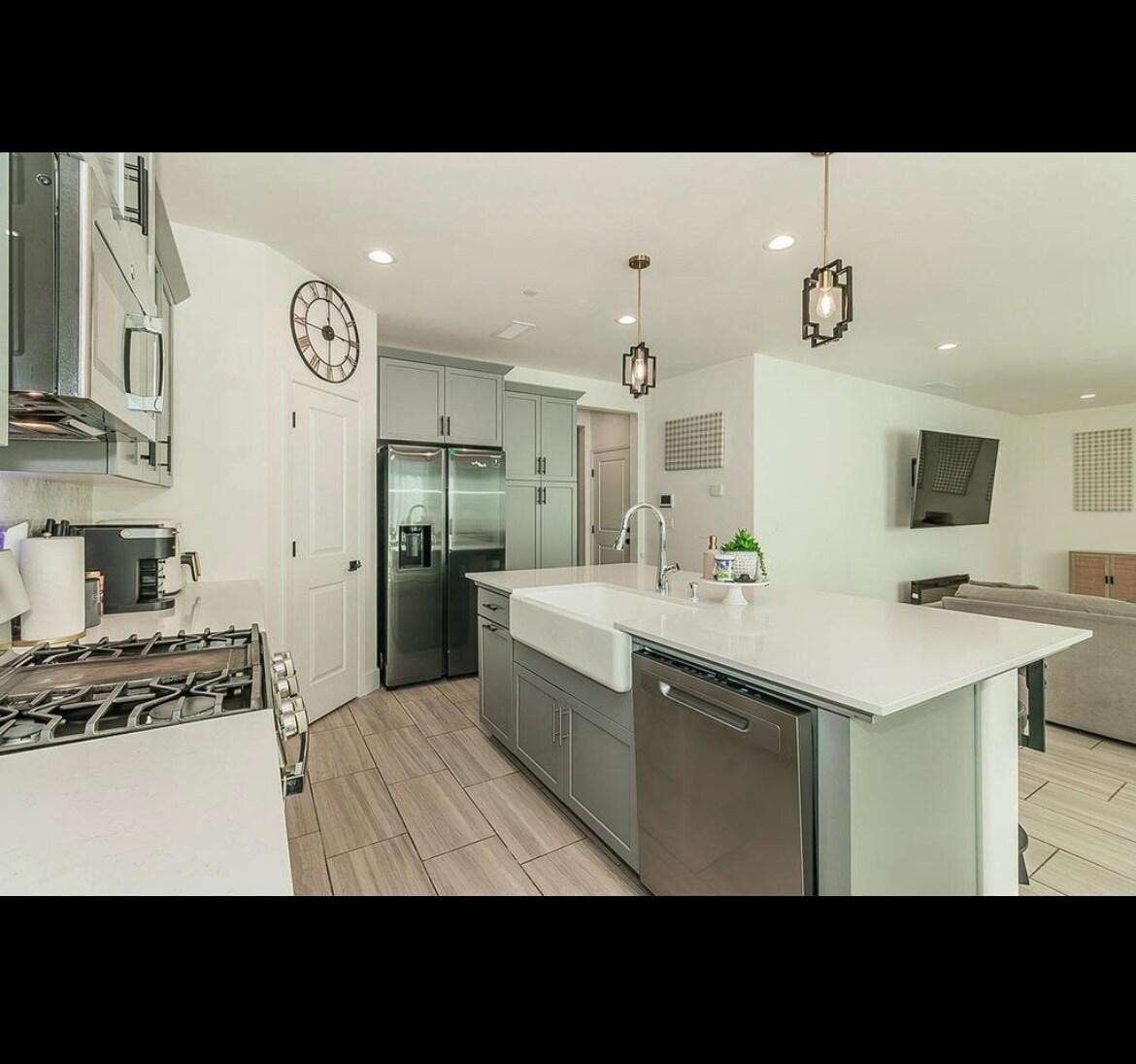 Building Photo - 4254 Oak Knoll Rd