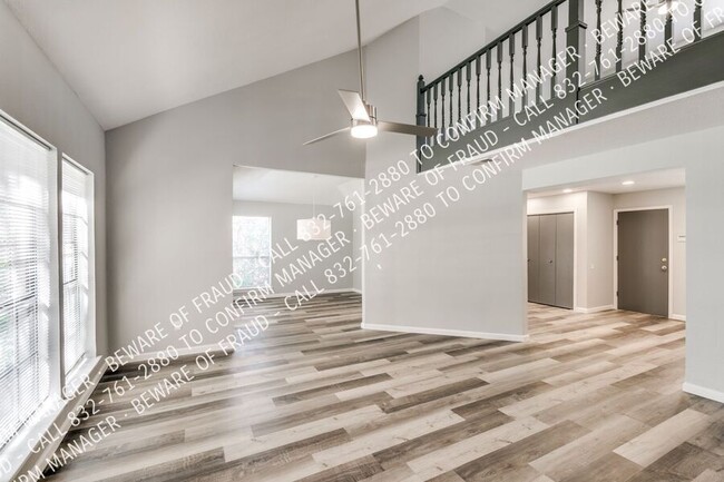 Building Photo - 8805 Wood Glen Dr