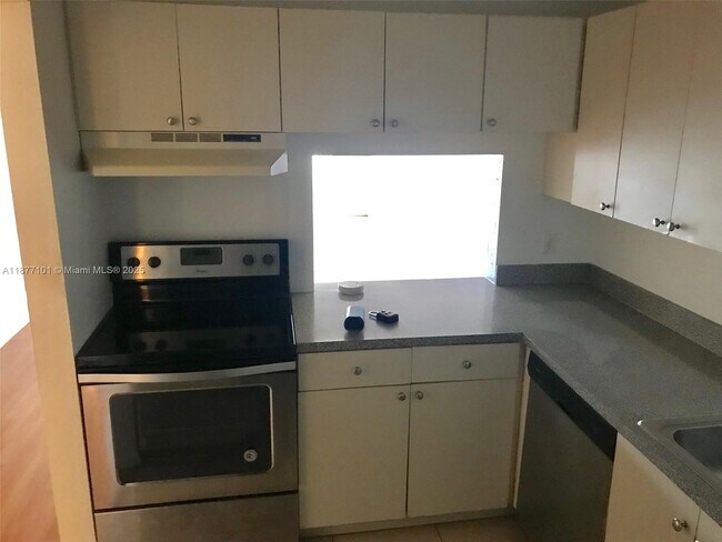 Building Photo - 9974 SW 88th St
