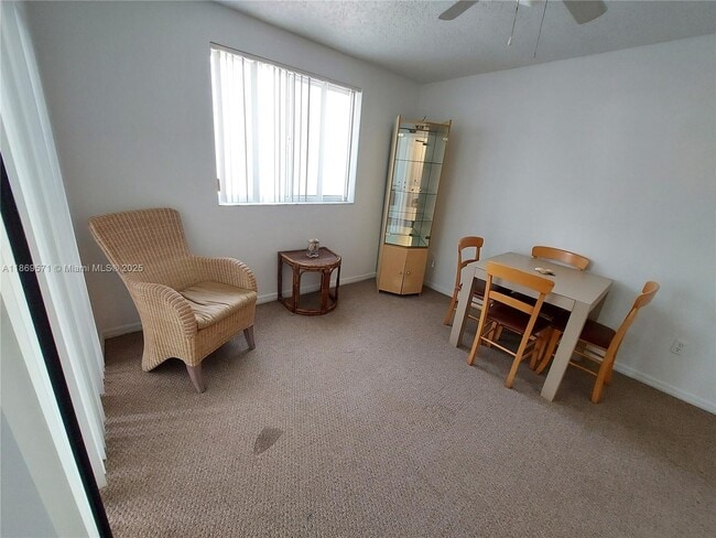 Building Photo - 2640 S University Dr