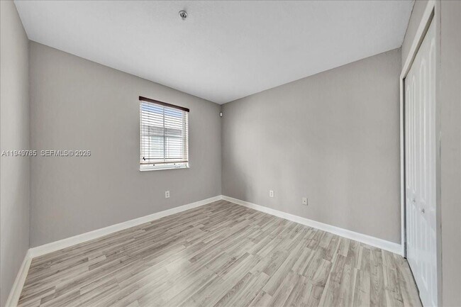 Building Photo - 4341 SW 160th Ave