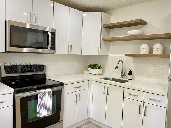 Building Photo - 2436 NW 49th Terrace