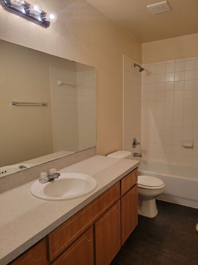 Building Photo - 1534 Shoshoni Trail