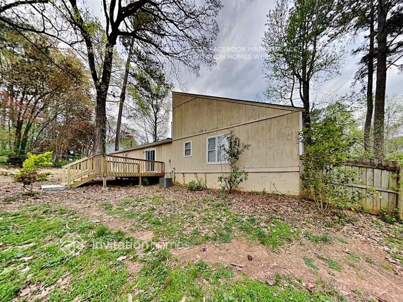 Building Photo - 86 Hartley Way