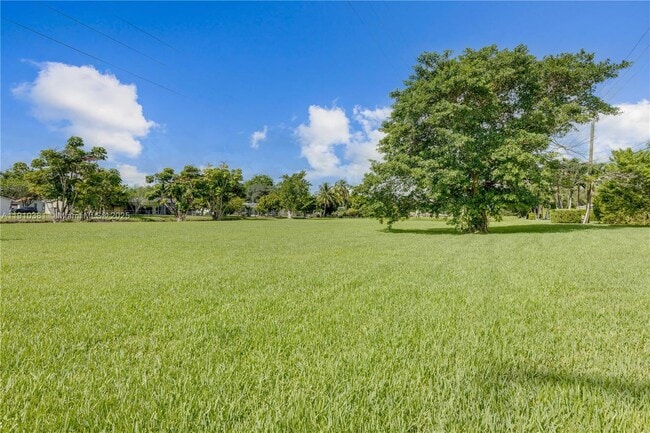 Building Photo - 8000 SW 139th Ter