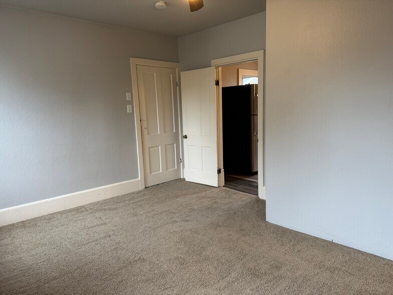 Primary Bedroom - 1413 Jefferson Ave