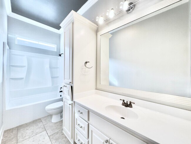 Building Photo - Luxury 4BR/3BA Home on Golf Course in Pelican Point – Resort-Style Living!