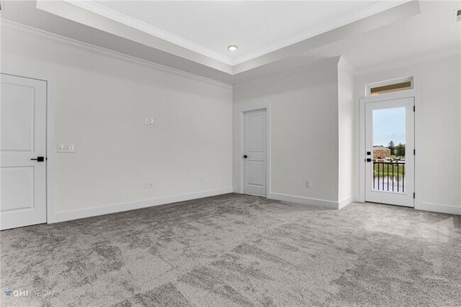 Building Photo - 1111 Valentine Ln