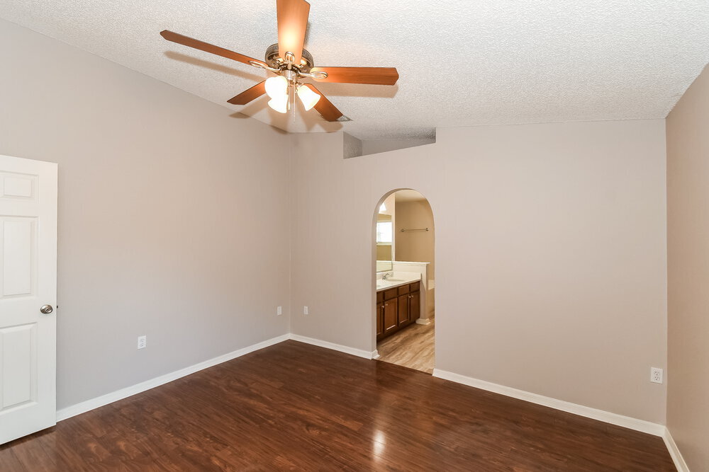 Building Photo - 9166 Upstream Ct