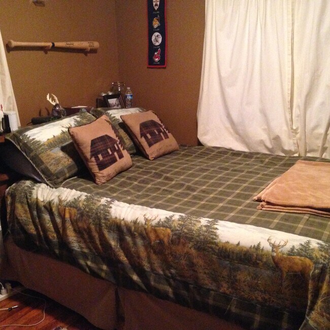 Building Photo - 1349 Newton St