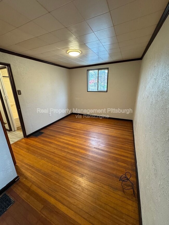 Building Photo - 2837 Capitol St