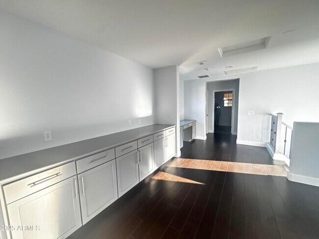 Building Photo - 3330 W Gran Paradiso Dr