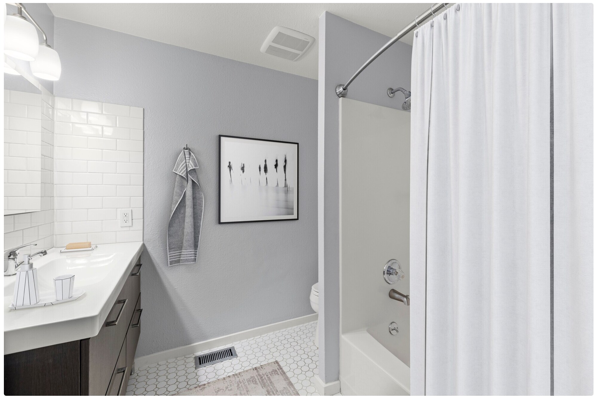 Virtually Staged - 6921 NE 15th Ave