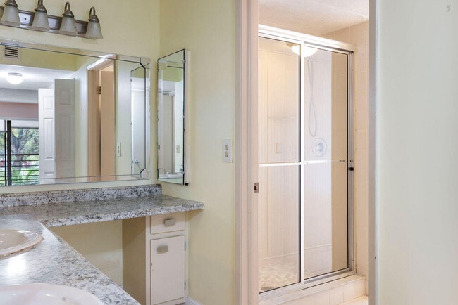 Building Photo - 5701 Camino Del Sol