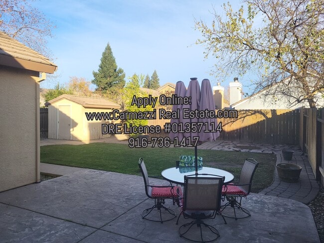 Building Photo - 9197 Irish Gold Way