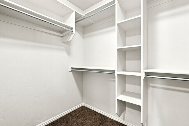 Building Photo - Beautiful Townhome in American Fork!