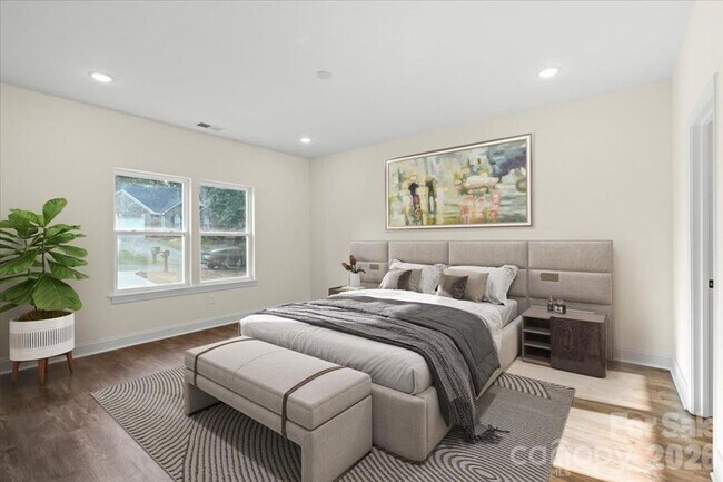 Building Photo - 5328 Oaktree Dr