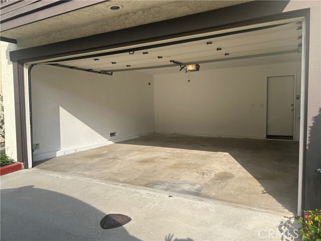 Building Photo - 1170 Strawberry Ln