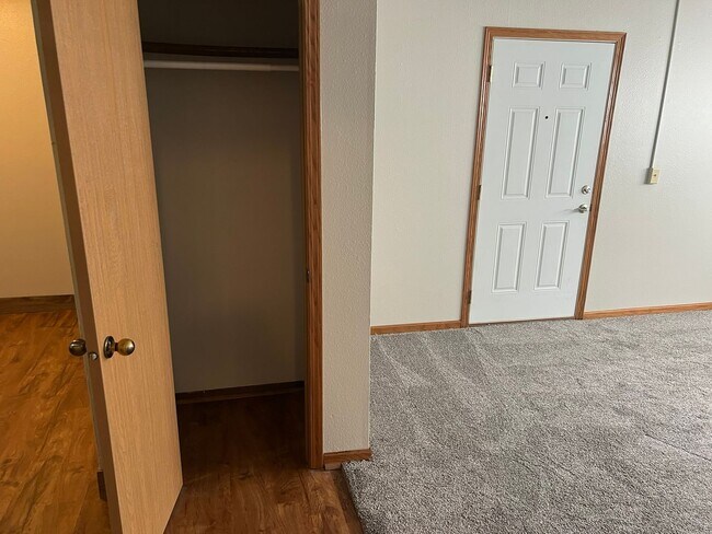 Building Photo - Large 3 bedroom apartment close to Sawyer Elementary, great for families