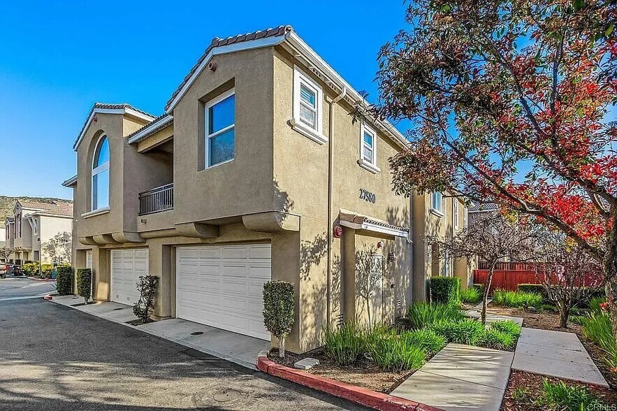 Primary Photo - 27580 Darrington Ave