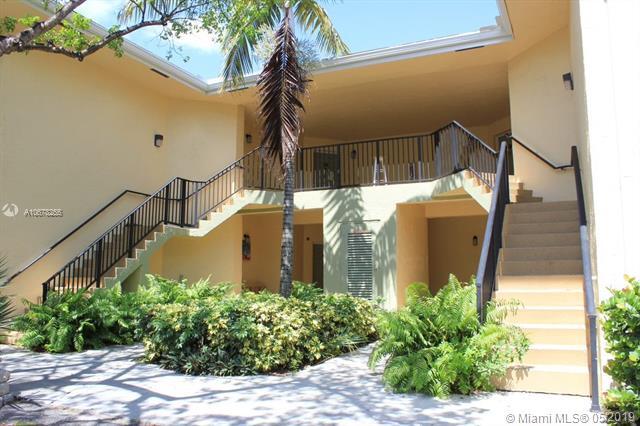 Building Photo - 2550 SW 18th Ter