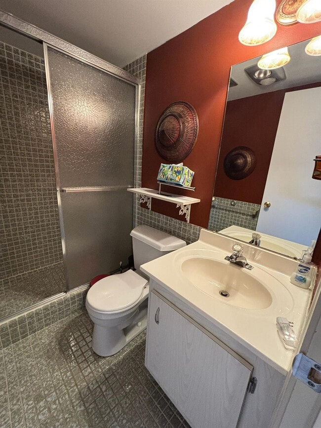 Building Photo - 4751 NW 21st St