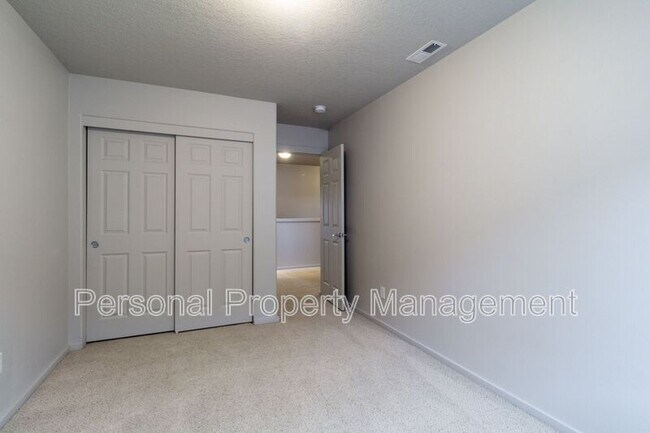 Building Photo - 1311 NE 82nd Way