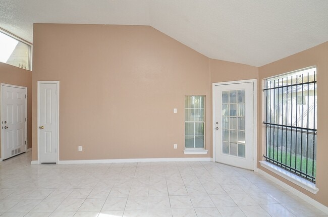 Building Photo - 11866 Greenloch Ln