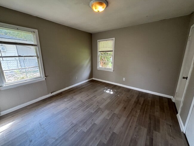 Building Photo - North Bossier