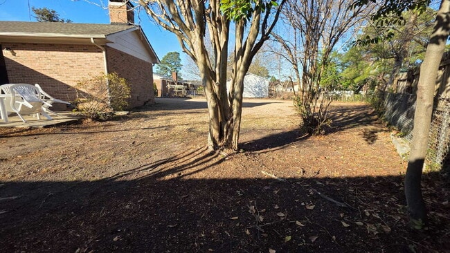 Building Photo - Updated 3-Bedroom Home with Open Layout and Large Backyard