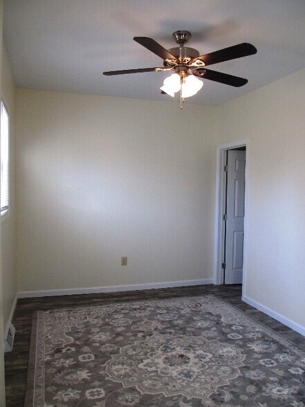 Building Photo - 3202 Holtry St