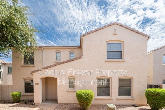 Primary Photo - 2721 E Bart St