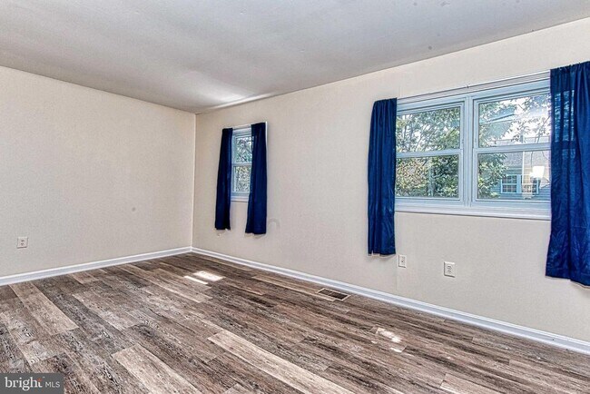 Building Photo - 8467 Ivy Glen Ct
