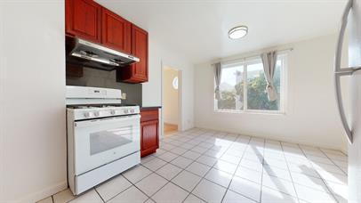 Building Photo - Beautiful 2 Bedroom 1.5 Bathroom with a Ga...