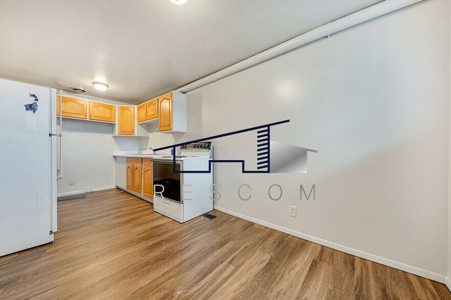 Building Photo - 800 State St